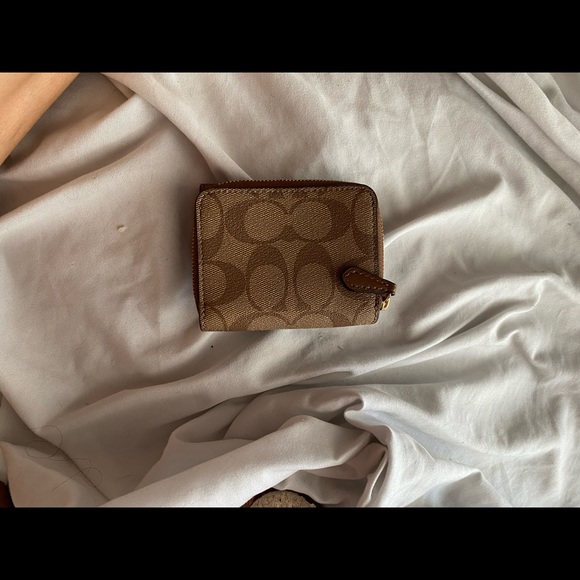 Coach Wallet - Picture 8 of 8